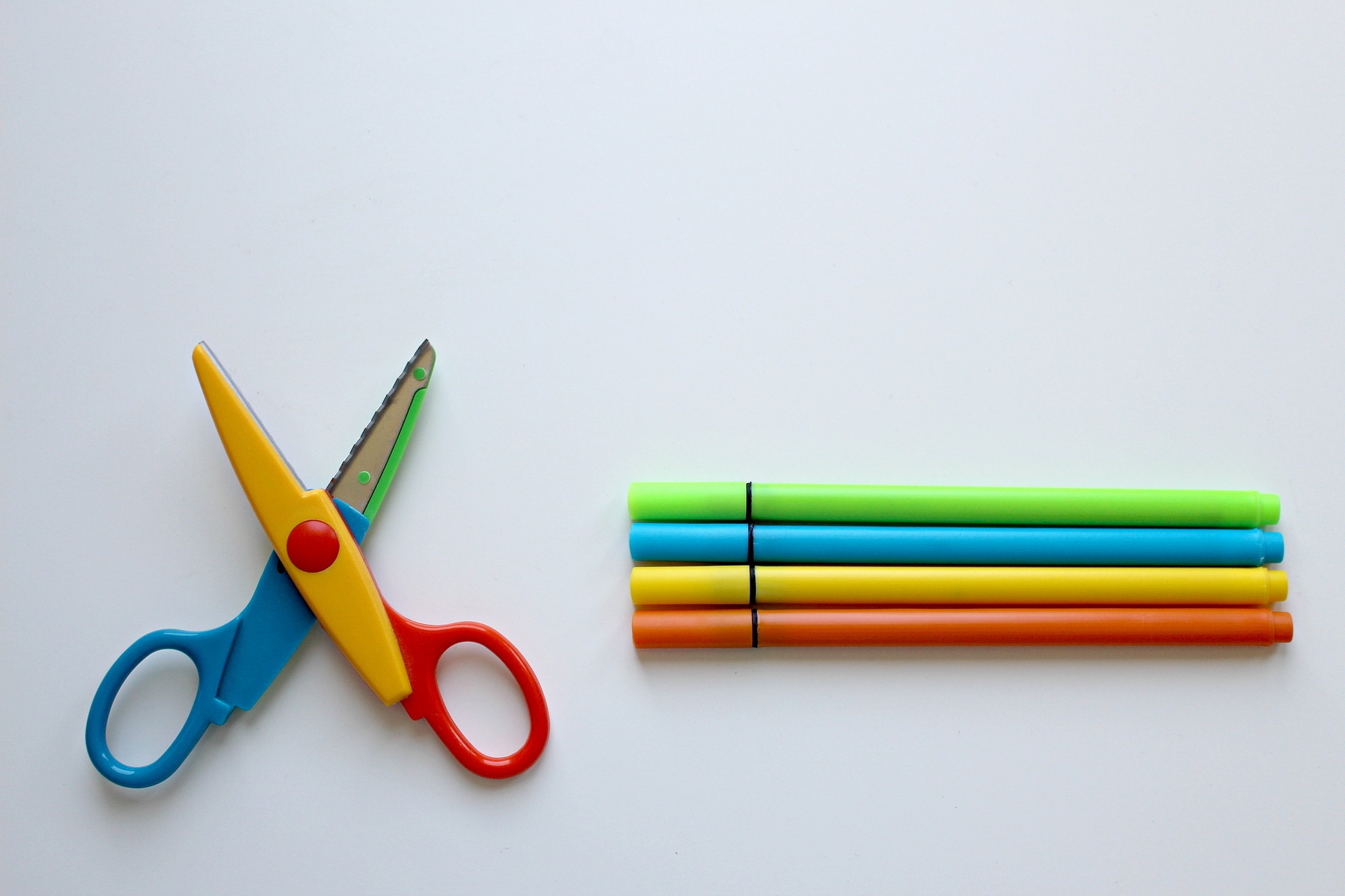 colour-pencils-Monfocus auf Pixabay (c) Monfocus auf Pixabay